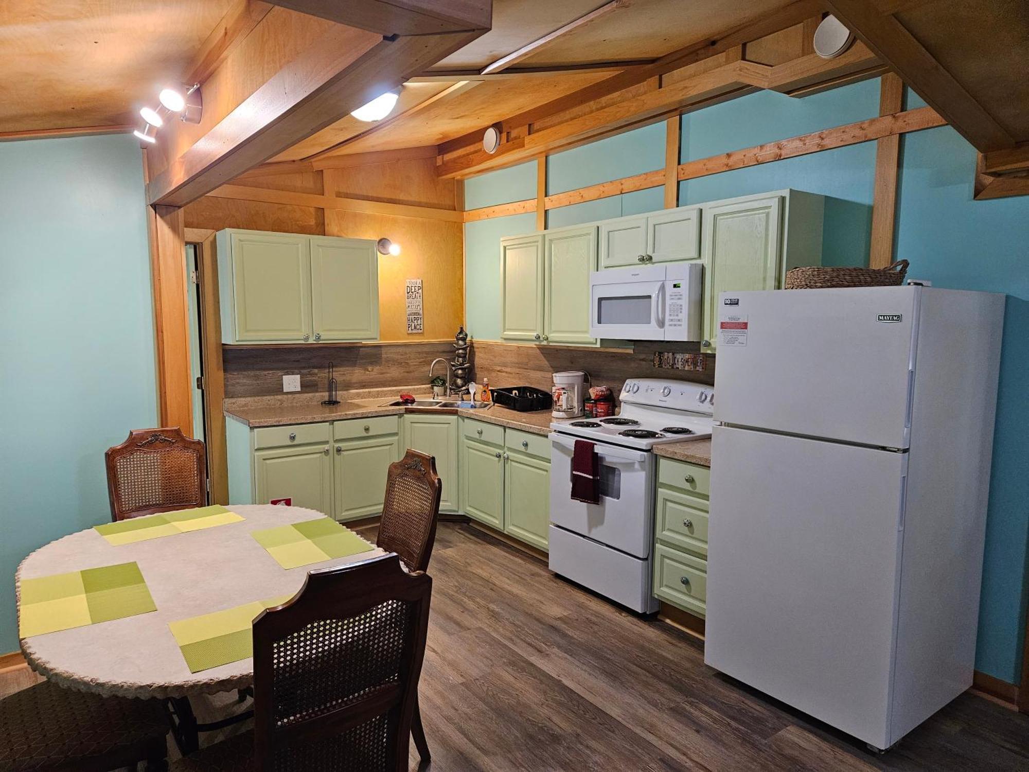 Frog Hollow At Hocking Vacations Лоуган Екстериор снимка