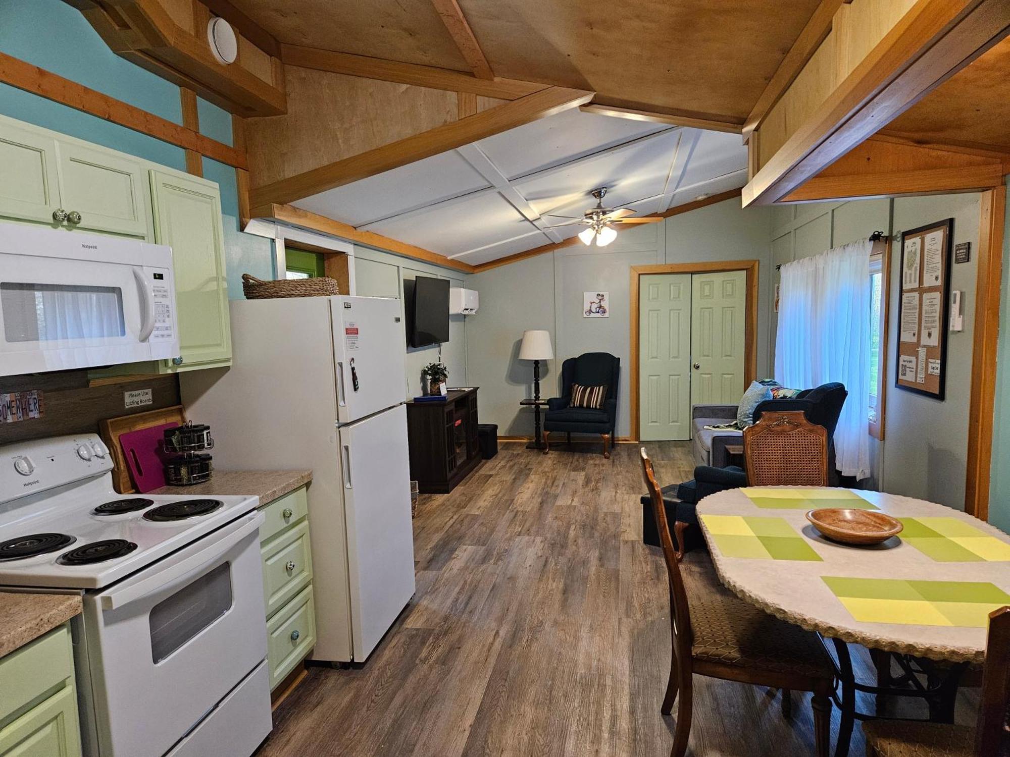 Frog Hollow At Hocking Vacations Лоуган Екстериор снимка
